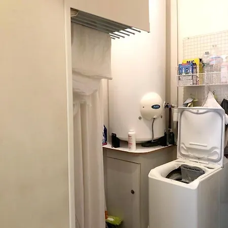 Апартаменты Rue De Noailles - 4 *
