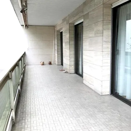 Апартаменты Rue De Noailles - 4 *
