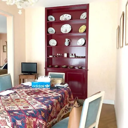 Rue De Noailles - 4 *
